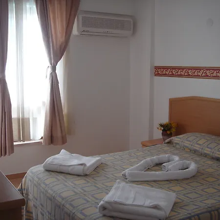 Ekici Hotell 3*